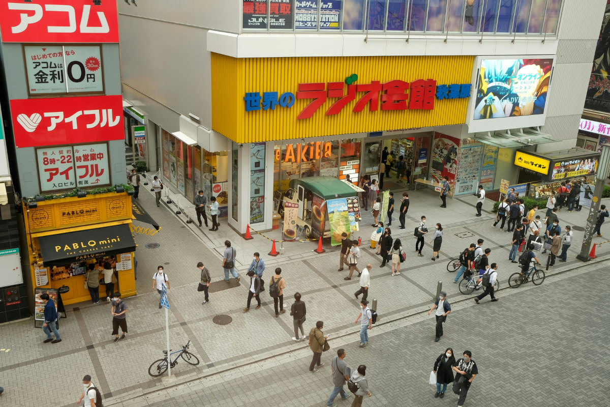 2 Must-Visit Cafés for Authentic Matcha Desserts in Akihabara